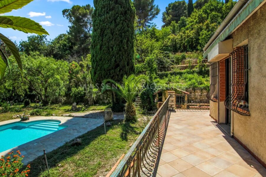 Maison à vendre à Cagnes-sur-Mer — Vue nature — photo 4