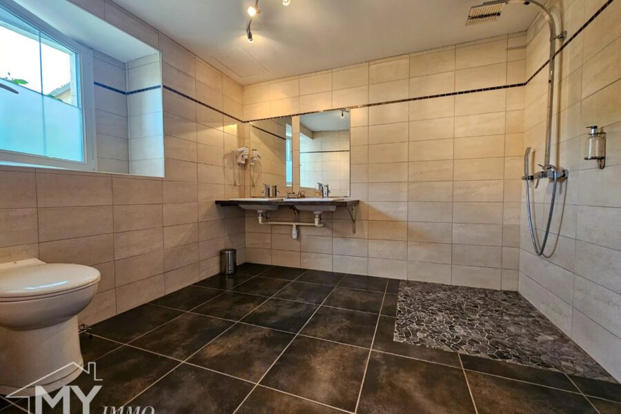 Maison à vendre à Les Lèves-et-Thoumeyragues — Vue montagne — photo 5