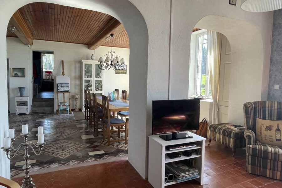Maison à vendre à Saint-Léger-de-Fougeret — Vue montagne — photo 7