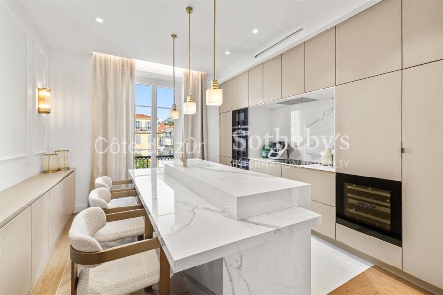 Appartement à vendre à Nice — Vue sur la ville — photo 7