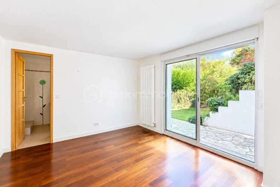 Maison à vendre à Marnes la coquette — Vue parc & jardin — photo 7