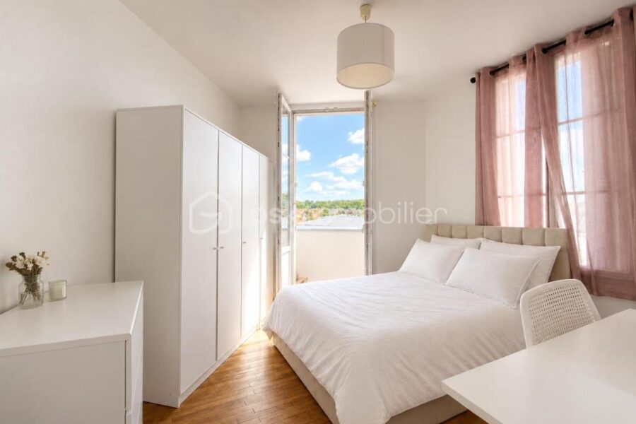 Appartement à vendre à Rueil-Malmaison — Vue sur la ville — photo 7