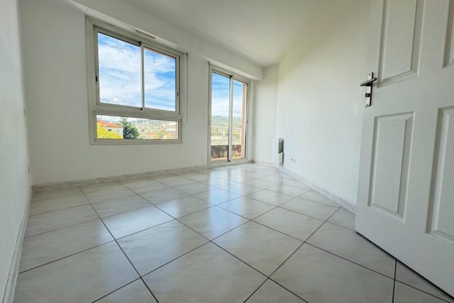 Appartement à louer à Nice — Vue mer — photo 8