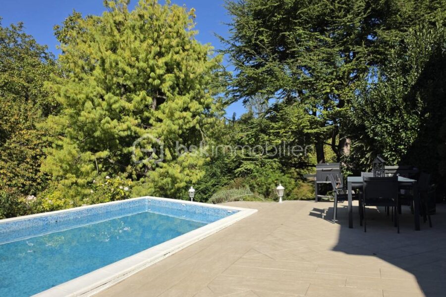 Maison à vendre à Maule — Vue parc & jardin — photo 7
