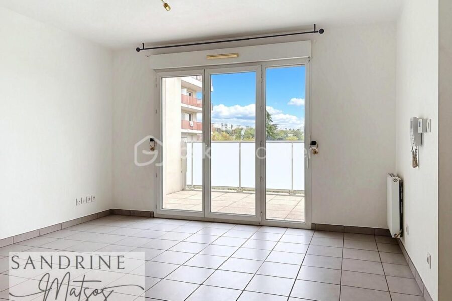 Appartement à vendre à Saint-Priest — Vue nature — photo 7