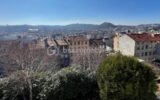 Maison à vendre à Saint-Étienne — Vue sur la ville — photo 1