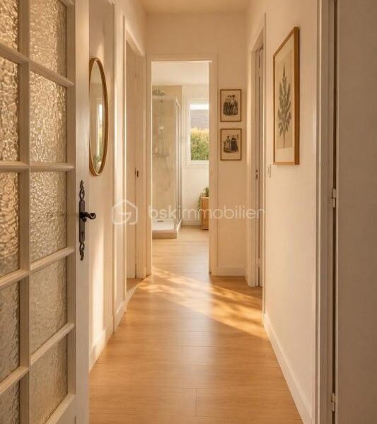 Maison à vendre à Ozoir-la-Ferrière — Vue parc & jardin — photo 7