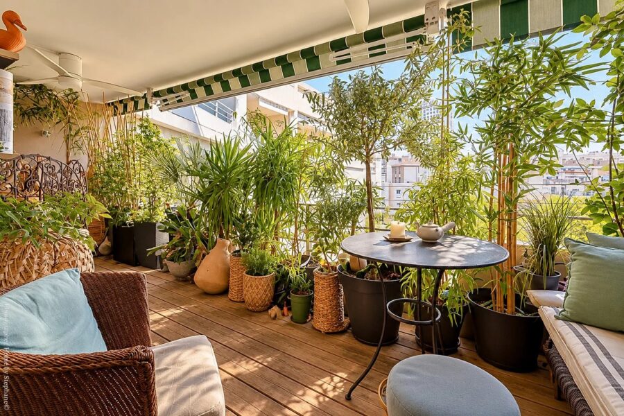 Appartement à vendre à Marseille 6e arrondissement — Vue sur la ville — photo 1