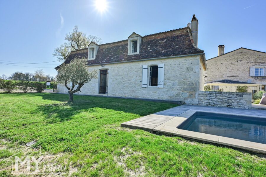 Maison à vendre à Saint-Méard-de-Gurçon — Vue montagne — photo 19