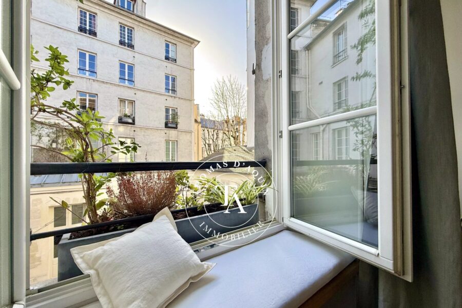 Appartement à vendre à Paris 6e arrondissement — Vue nature — photo 2