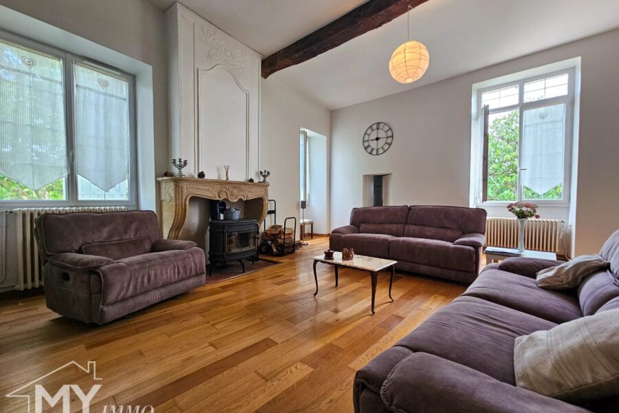 Maison à vendre à Les Lèves-et-Thoumeyragues — Vue montagne — photo 22