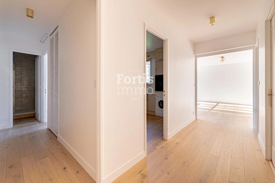 Appartement à vendre à Paris 15e arrondissement — Vue parc & jardin — photo 11