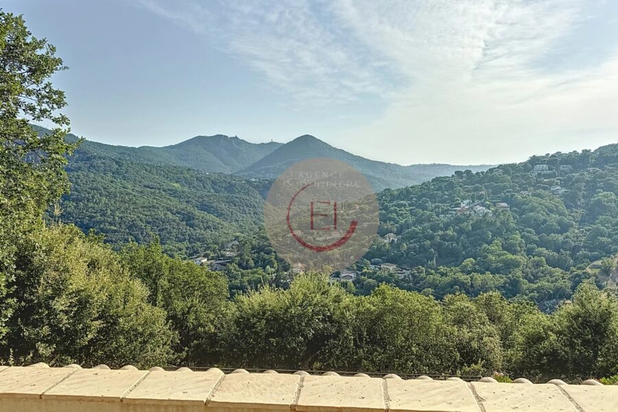Maison à vendre à Les Adrets-de-l&rsquo;Estérel — Vue montagne — photo 30