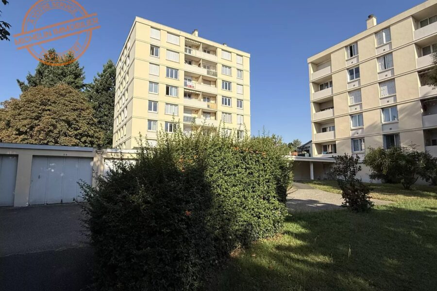 Appartement à vendre à Champagne-au-Mont-d&rsquo;Or — Vue parc & jardin — photo 2