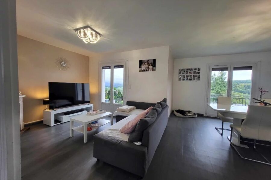Maison à vendre à Château-Chinon (Ville) — Vue montagne — photo 1