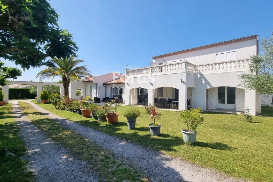 Maison à vendre à Gujan-Mestras — Vue parc & jardin — photo 5