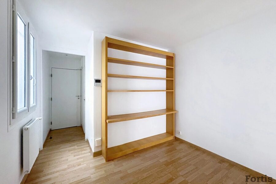 Appartement à vendre à Paris 8e arrondissement — Vue sur la ville — photo 5