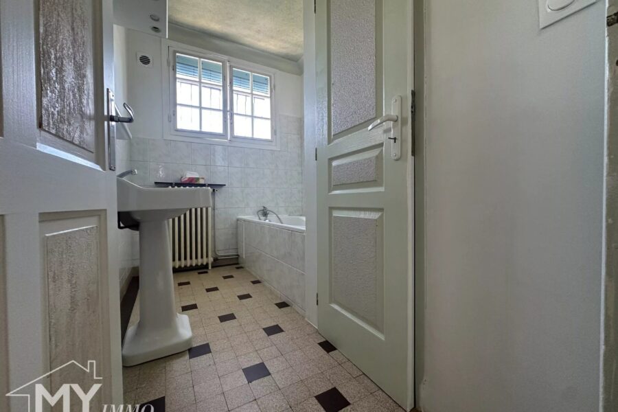 Maison à vendre à Bergerac — Vue parc & jardin — photo 8