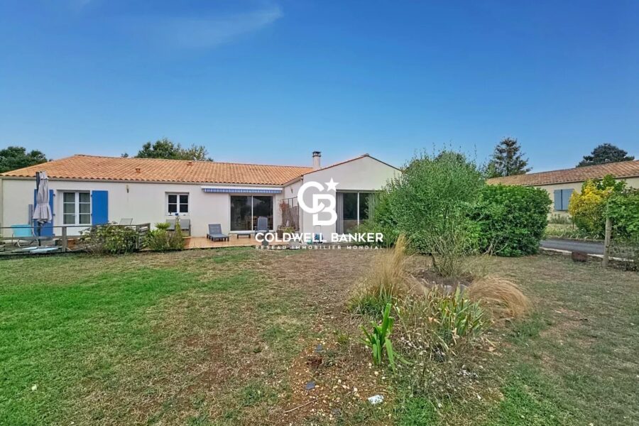 Maison à vendre à Saint-Porchaire — Vue nature — photo 2