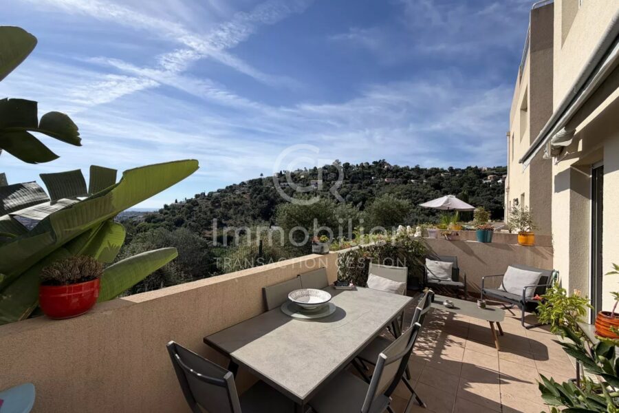 Appartement à vendre à Mandelieu-la-Napoule — Vue mer — photo 4