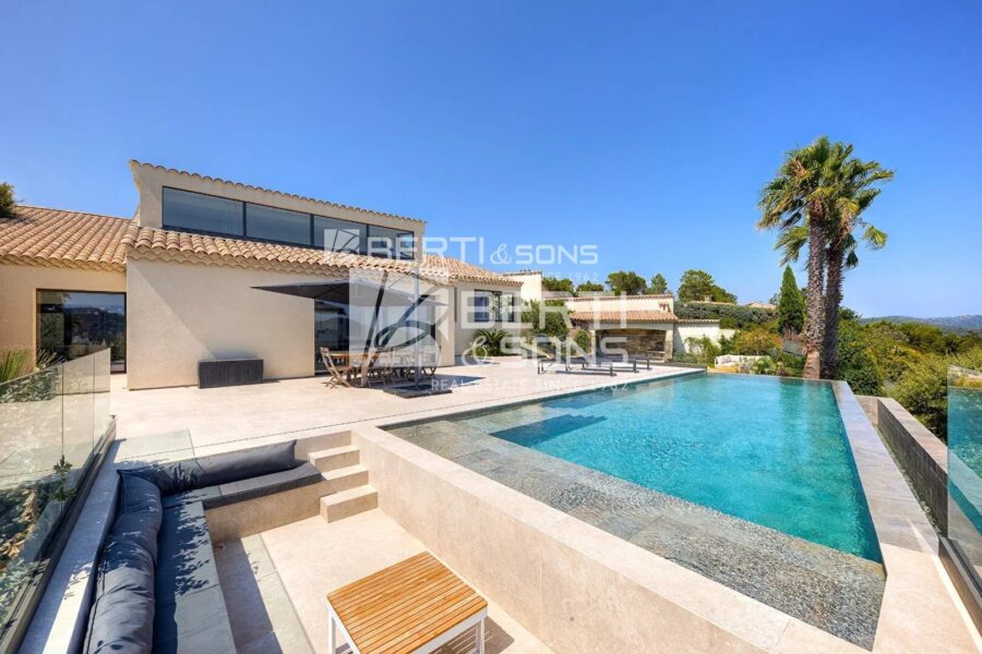Maison à vendre à Les Adrets-de-l&rsquo;Estérel — Vue mer — photo 5