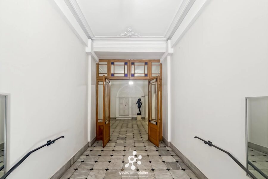 Appartement à vendre à Nice — Vue sur la ville — photo 10