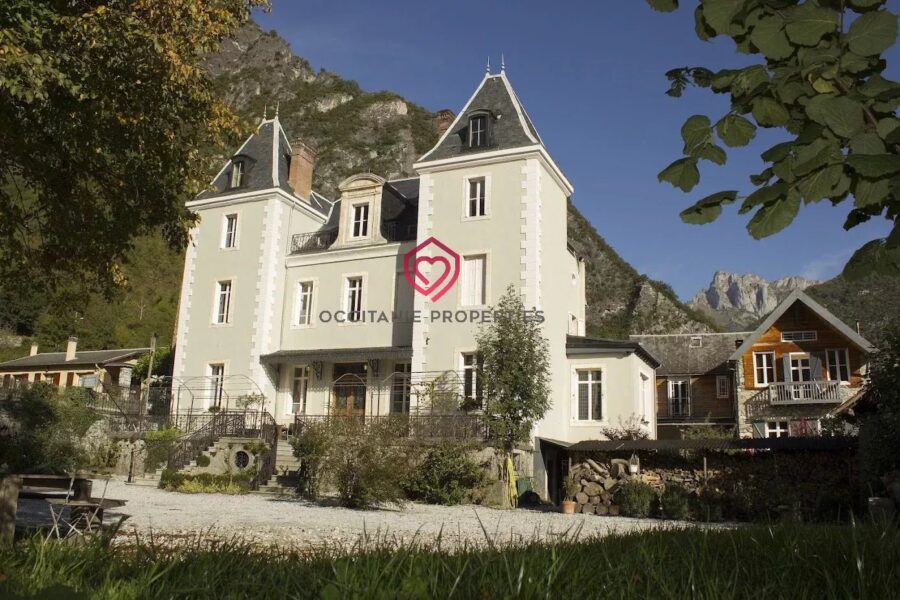 Maison à vendre à Saint-Béat — Vue montagne — photo 6