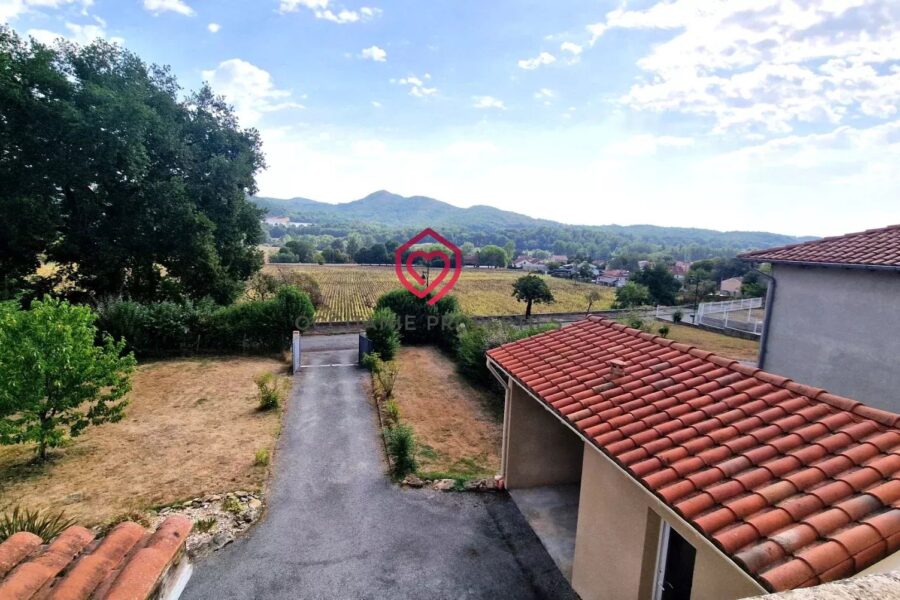 Maison à vendre à Mazères-sur-Salat — Vue montagne — photo 1