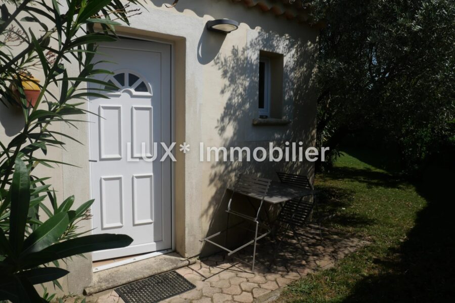 Maison à vendre à Saint-Rémy-de-Provence — Vue parc & jardin — photo 19