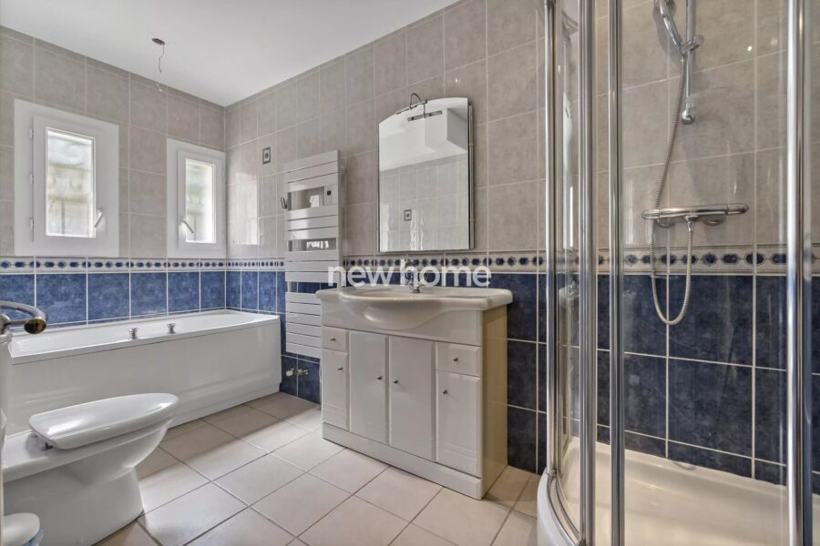 Maison à vendre à Sainte-Maxime — Vue montagne — photo 20