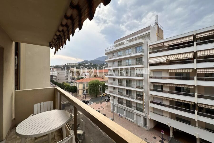 Appartement à vendre à Menton — Vue sur la ville — photo 11