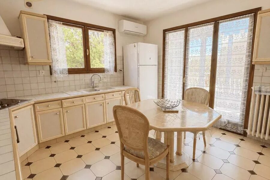 Maison à vendre à Hyères — Vue parc & jardin — photo 5