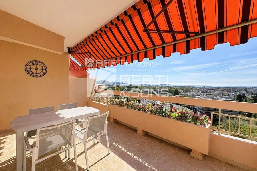 Appartement à vendre à Mandelieu-la-Napoule — Vue mer — photo 2