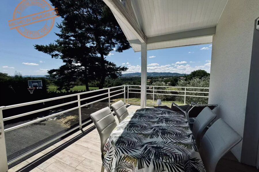 Maison à vendre à Dardilly — Vue montagne — photo 1