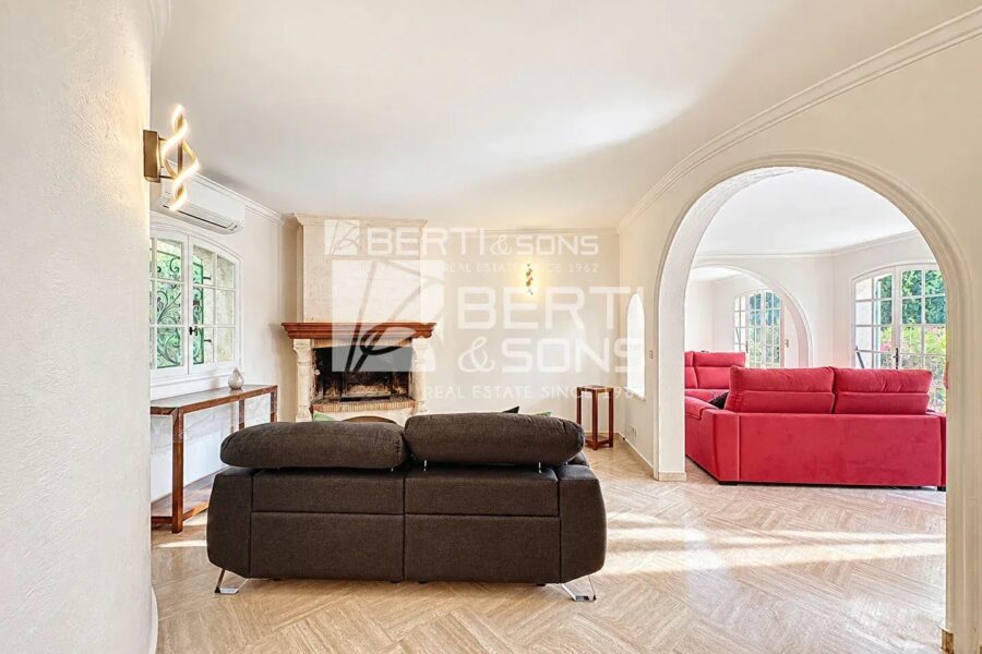Maison à vendre à Mandelieu-la-Napoule — Vue mer — photo 5