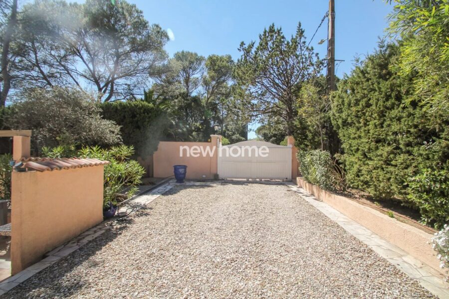 Maison à vendre à Saint-Raphaël — Vue golf — photo 32