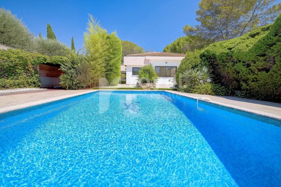 Maison à vendre à Mougins — Vue parc & jardin — photo 3