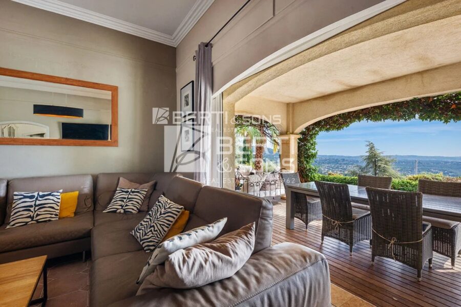 Maison à vendre à Le Tignet — Vue mer — photo 3