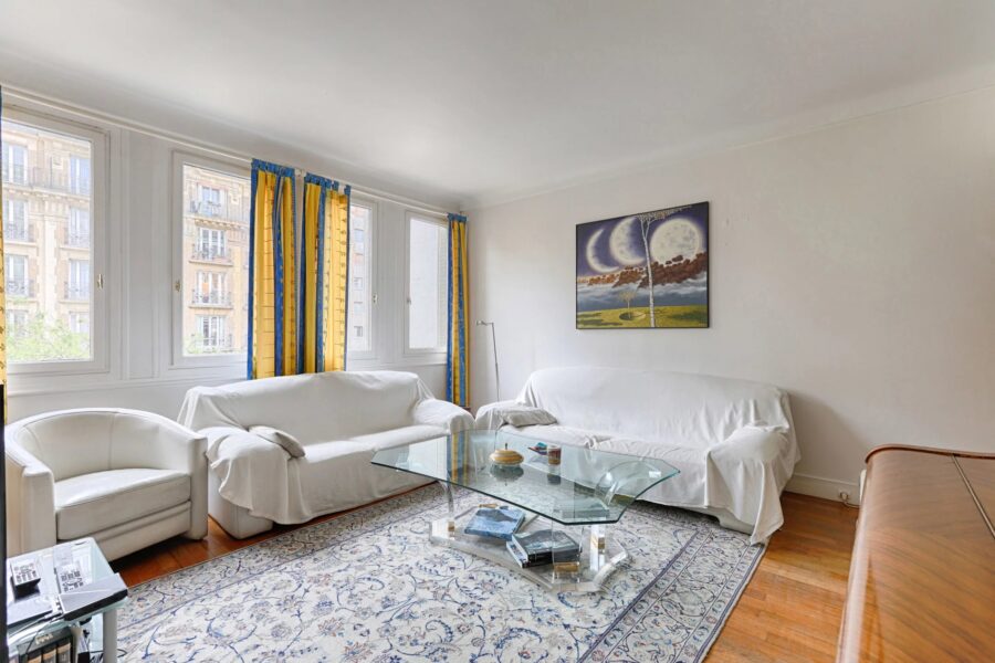 Appartement à vendre à Paris 15e arrondissement — Vue sur la ville — photo 3