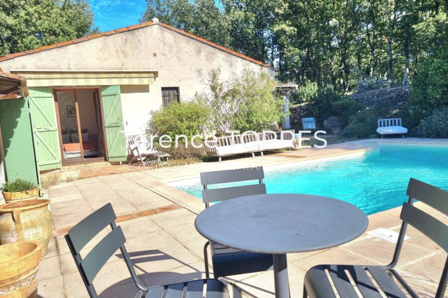 Maison à vendre à La Garde-Freinet — Vue montagne — photo 10