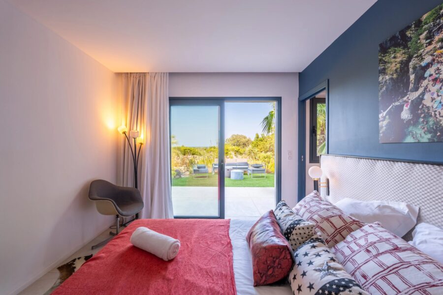 Maison à vendre à Sainte-Lucie-de-Porto-Vecchio — Vue mer — photo 13