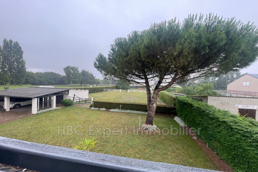 Maison à vendre à Beuvraignes — Vue parc & jardin — photo 1