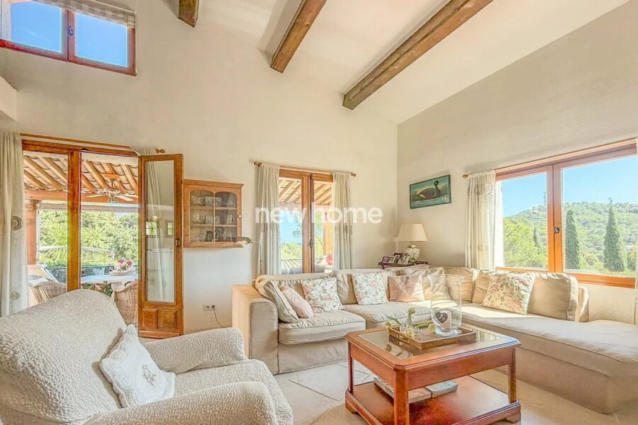Maison à vendre à Saint-Raphaël — Vue mer — photo 4