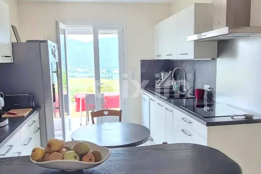 Maison à vendre à Peyrieu — Vue montagne — photo 12