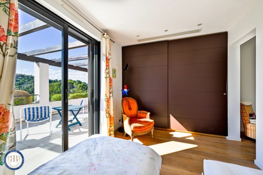 Maison à vendre à Mougins — Vue montagne — photo 12
