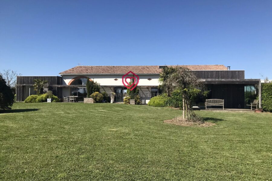 Maison à vendre à Villefranche-de-Lauragais — Vue montagne — photo 2