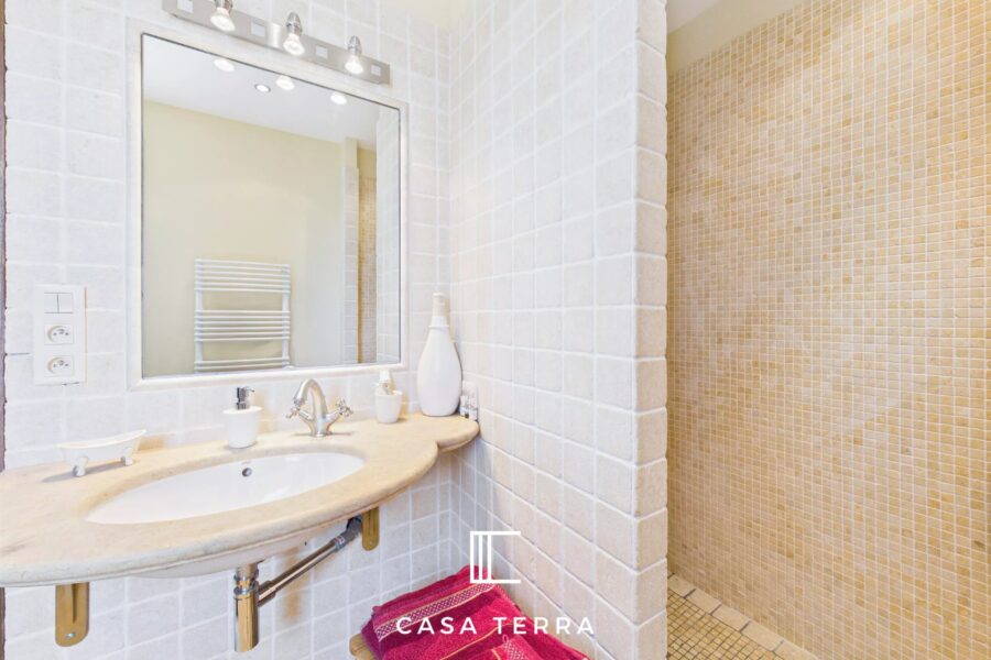 Maison à vendre à Sainte-Lucie-de-Porto-Vecchio — Vue mer — photo 13