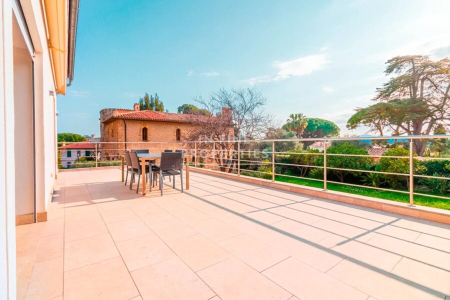 Maison à vendre à Cannes — Vue mer — photo 1