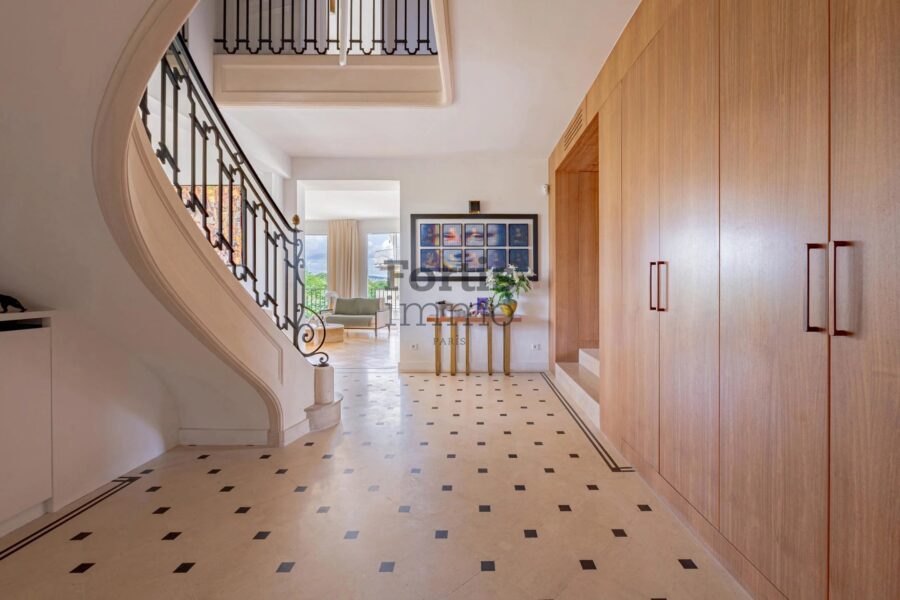 Appartement à vendre à Neuilly-sur-Seine — Vue sur la ville — photo 21