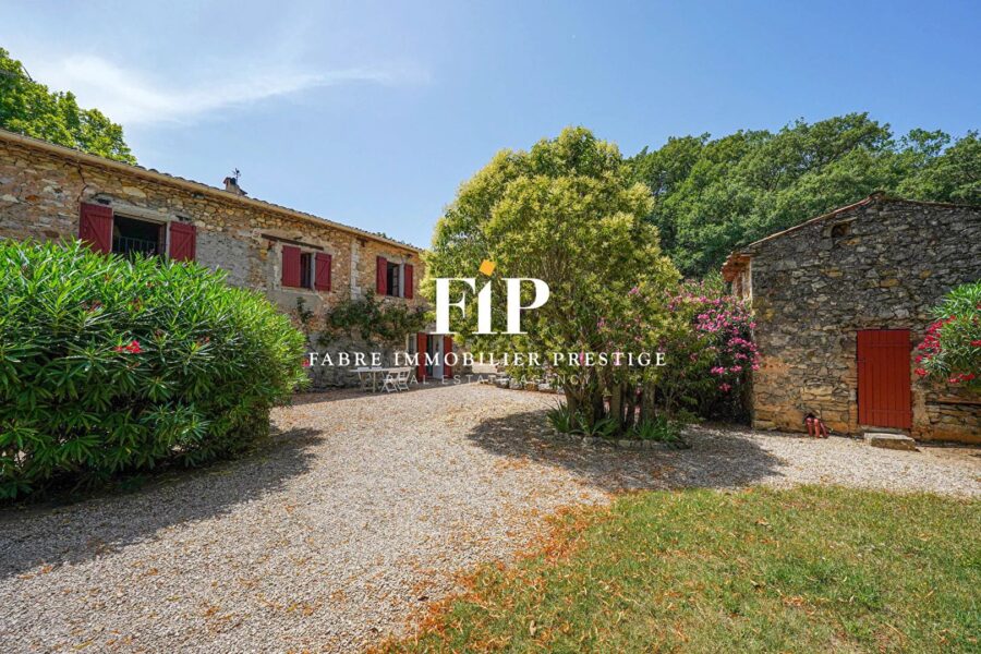 Maison à vendre à Saint-maximin-la-sainte-baume — Vue nature — photo 4